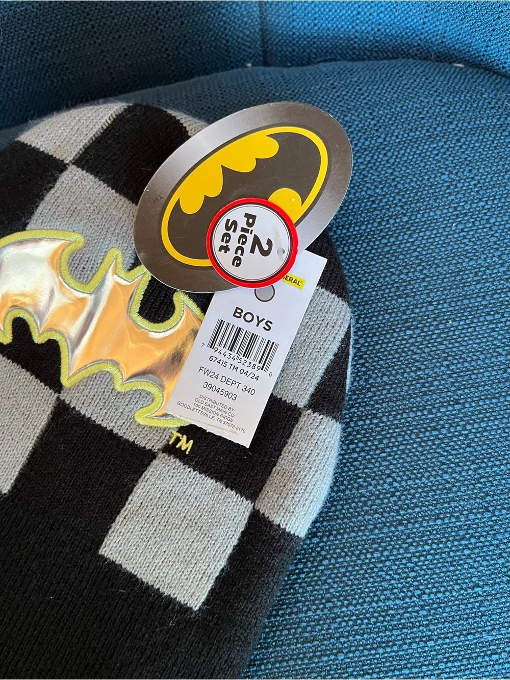 Batman Black, Gray & Yellow Checker Knit Beanie with Black Gloves